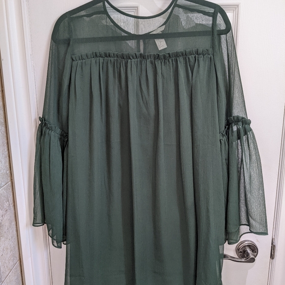 Dress - Picture 2 of 4